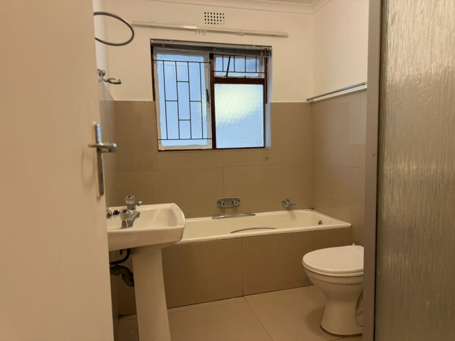 To Let  Bedroom Property for Rent in Table View Western Cape